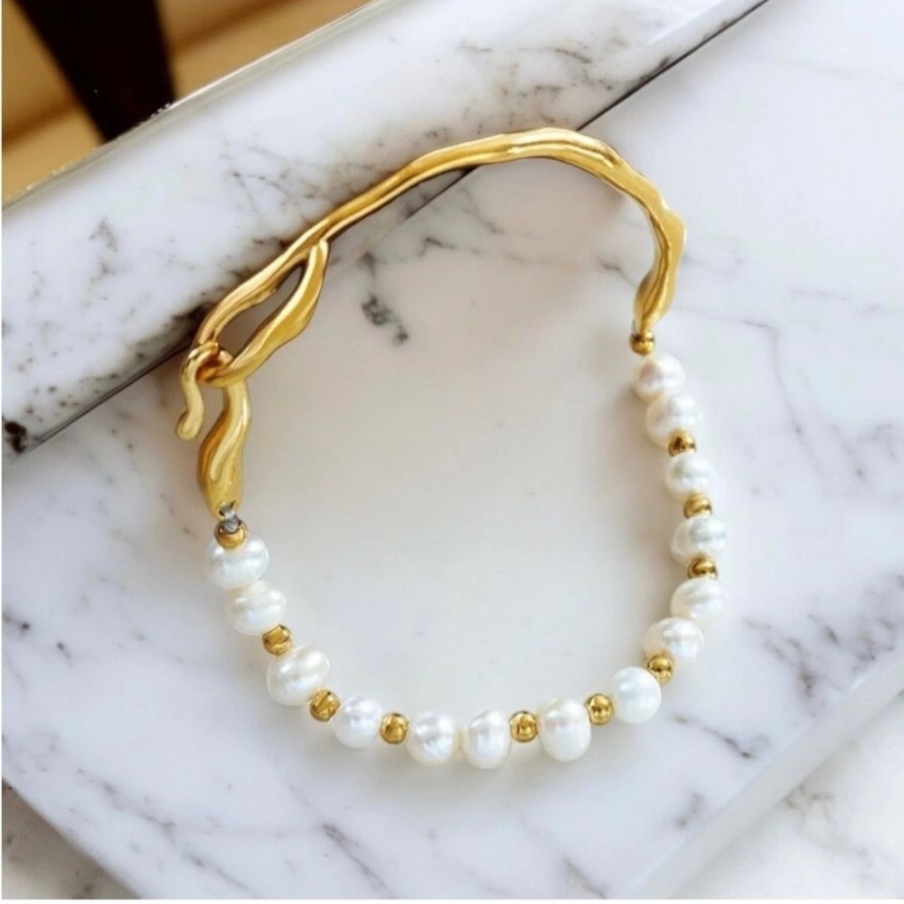 NEW 18K yellow gold plated freshwater pearl bangle bracelet jewelry B27A - Picture 5 of 9
